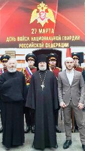 Архимандрит Алексий (Ганьжин) поздравил войска нацгвардии с их профессиональным праздником и подарил икону Благоверного князя Александра Невского ОМОНу Санкт-Петербурга