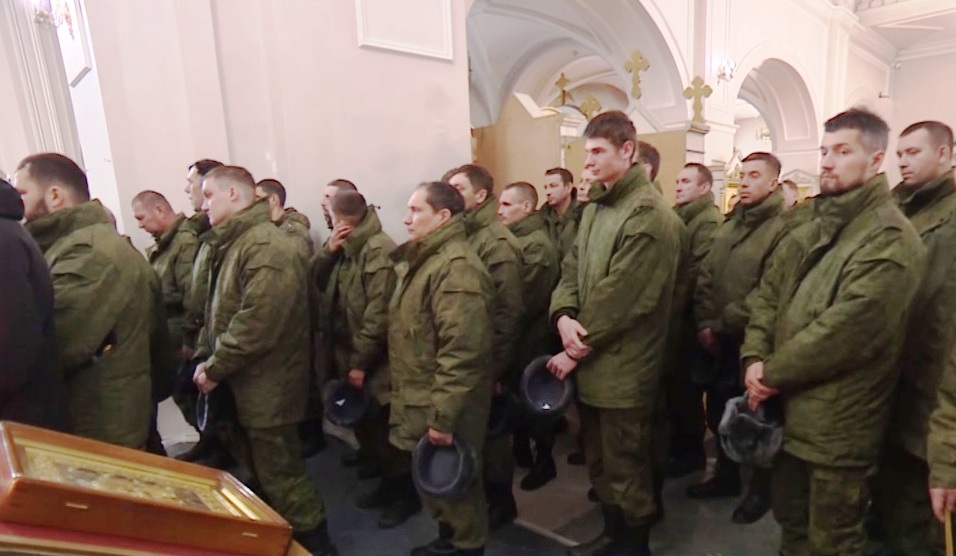Таинство Крещения совершили более трехсот мобилизованных мужчин, церемония прошла в Красном Селе в гарнизонном храме Святой Троицы Военного благочиния Санкт-Петербургской епархии