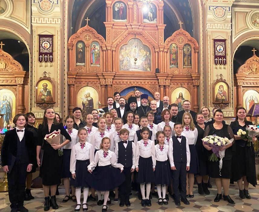 Архимандрит Алексий (Ганьжин) посетил Рождественское празднование на приходе собора Владимирской иконы Божией Матери в Кронштадте