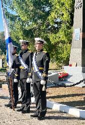 В Кронштадте почтили память 325 погибших моряков линкора «Марат» и корабелов Балтийского завода